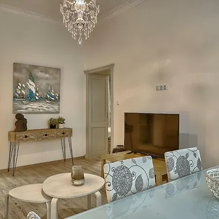 Apartment Baratero City Corner